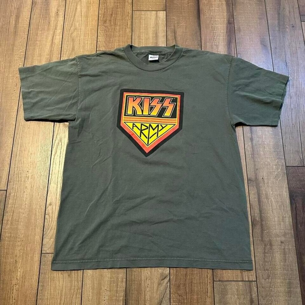 Vintage Kiss Graphic Band T Shirt Men's XL Green Made in USA Single Stitch Army
